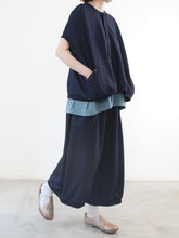 ずっときれいな  Barrel U  Neck Cardigan　 - （  FABRITEC / 変形ピケ  ）
