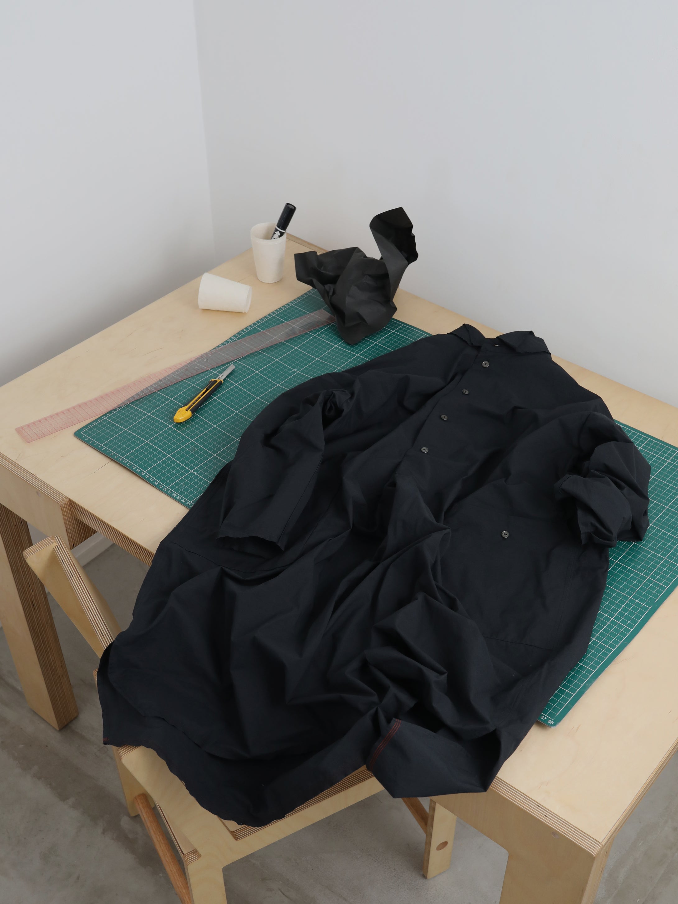 耳鳴！ Drobou Origami Pullover Shirt  　 -    （　コピー用紙　）