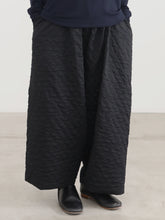 泥棒! Boy Friend Chapplin Pants  - （  FABRITEC / Wool–Cotton Jacquard Quilting  ）
