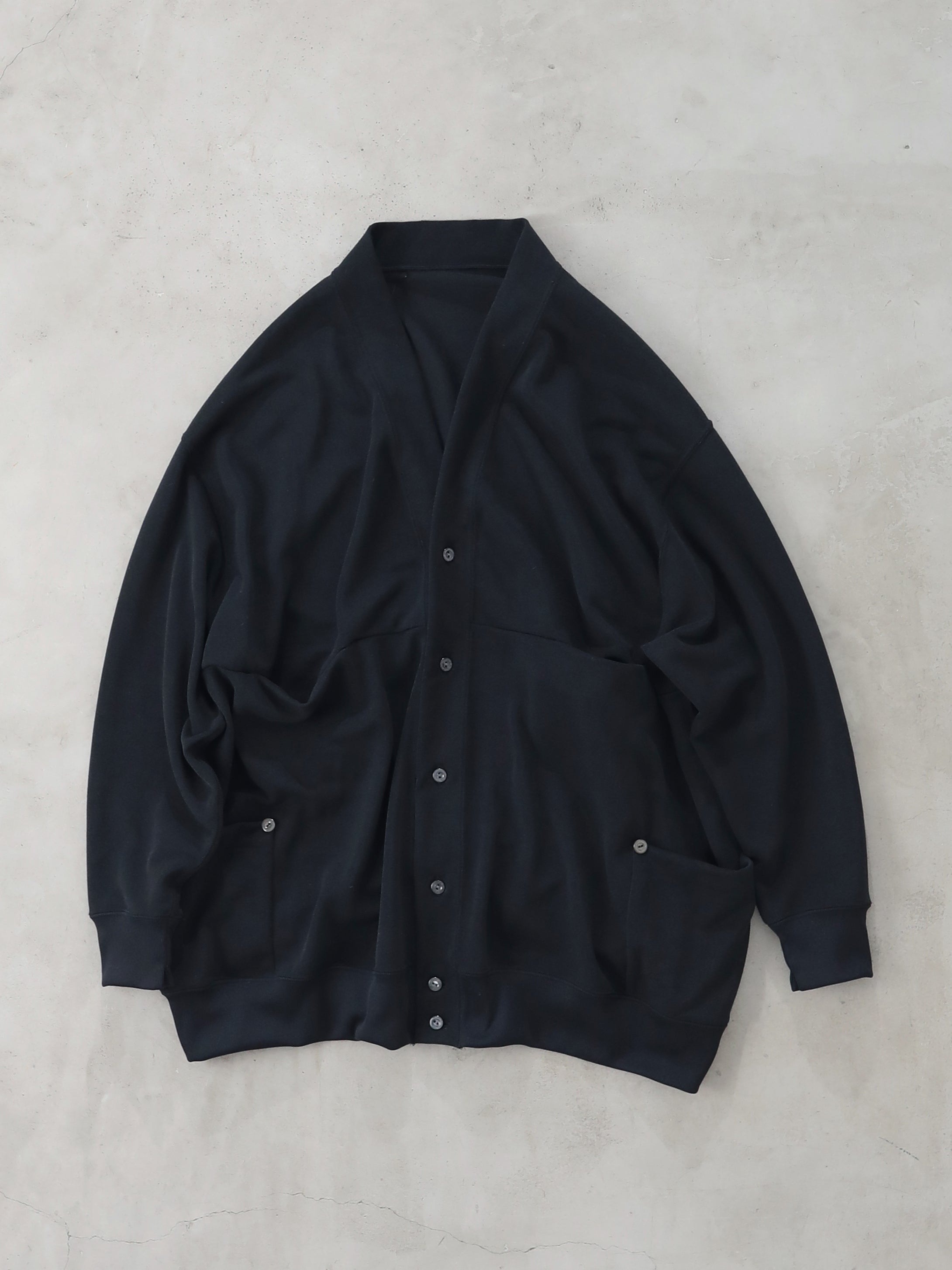 Breathing! 泥棒 Button Rivets VVV Neck Cardigan　 - （  FABRITEC / ウォッシャブルシルク鹿の子  ）