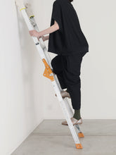 Easy Chapllin Pants　 -    （　Flexibly Adaptable 4-Way Stretch Nylon 　）
