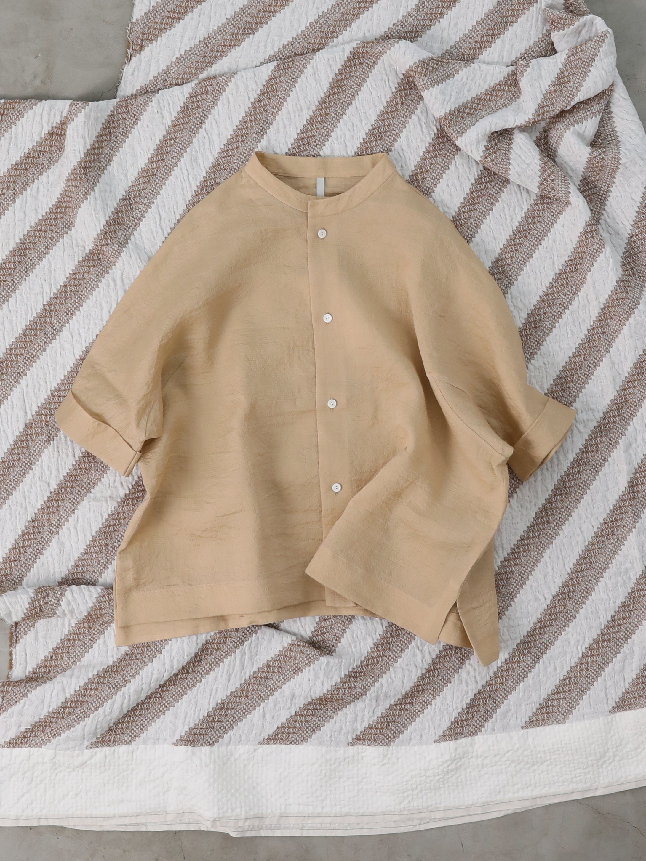 Packing! Triangle Short Sleeve Shirt     -  （ ウォッシャブルオーガンジーシルクリネン ）