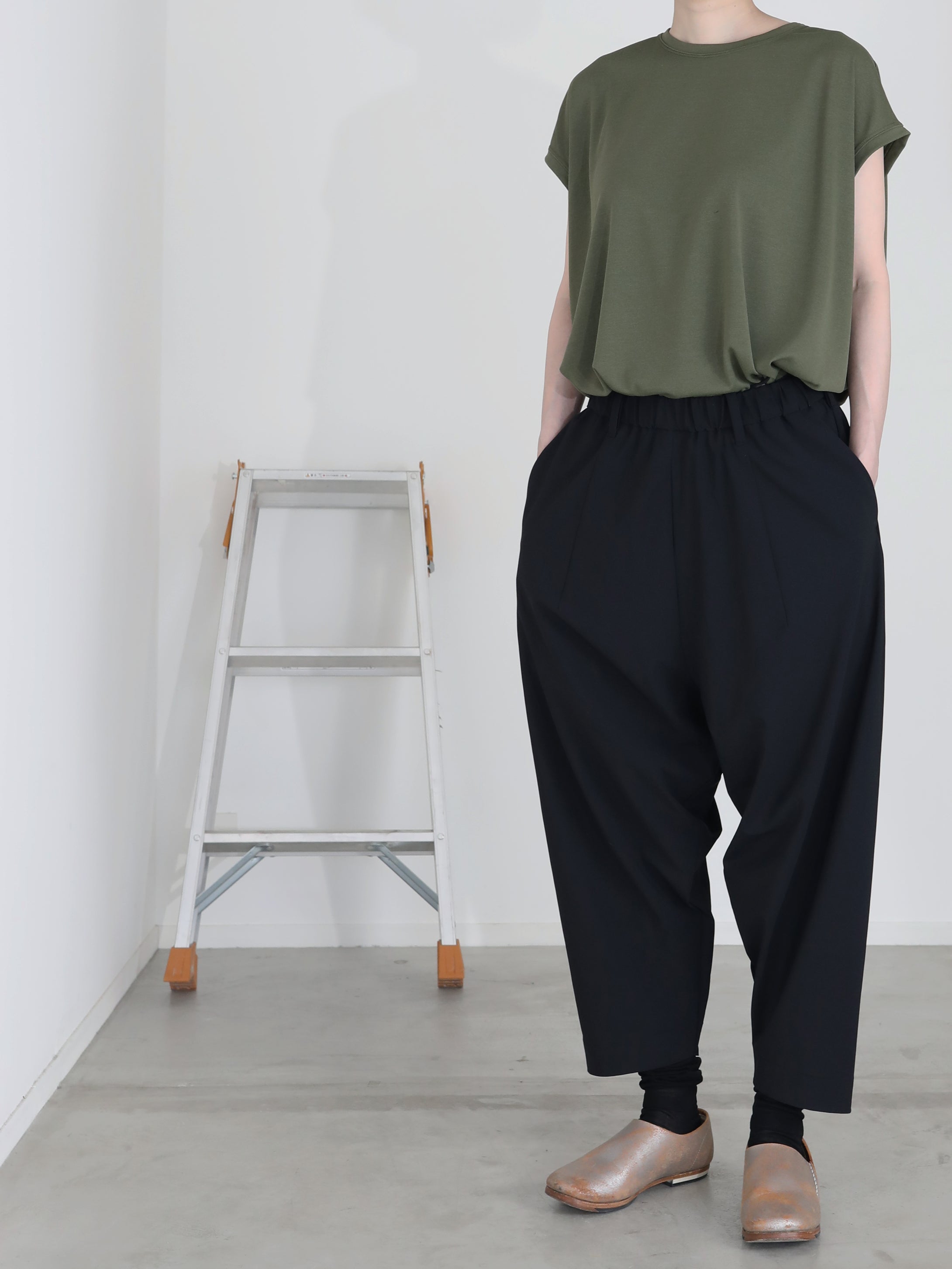 Easy Philtaylored Darts Pants　 -    （　Flexibly Adaptable 4-Way Stretch Nylon 　）