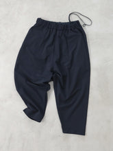 Easy Philtaylored Darts Pants　 -    （　Flexibly Adaptable 4-Way Stretch Nylon 　）