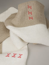 -    Tube   -    Small Towel  ( 850 x 350 )